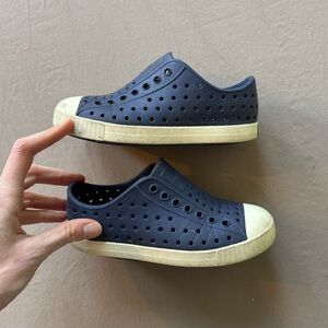 Kids Native Jefferson Slip-On Sneakers